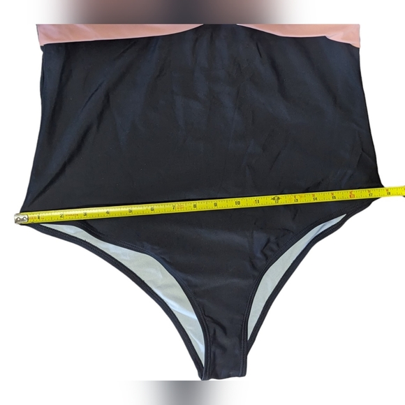 Block Color One Piece Swimsuit Womens XL Peach Pink Black Crossover Neckline NWT - Picture 10 of 10